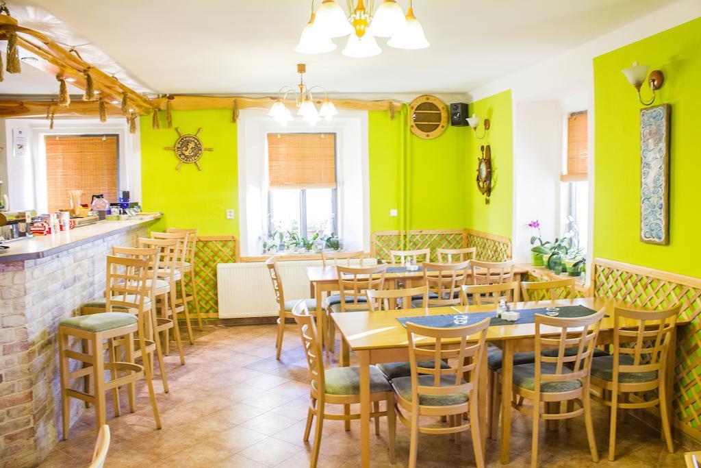 Pension U Pristavu Pomezi nad Ohri Exterior photo
